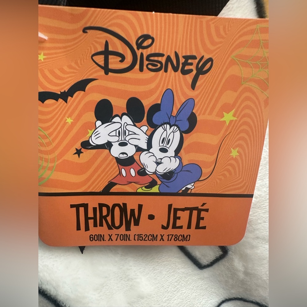 Disney Mickey Minnie 🎃 Halloween Plush Throw Blanket 60x70 NWT - Picture 3 of 7